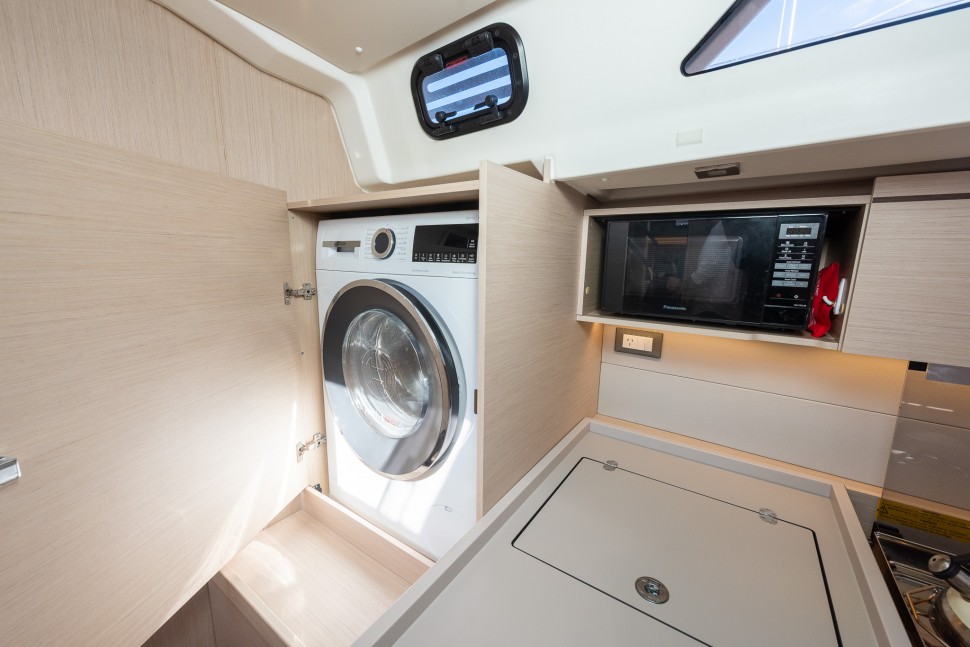 Oceanis 52.1 40