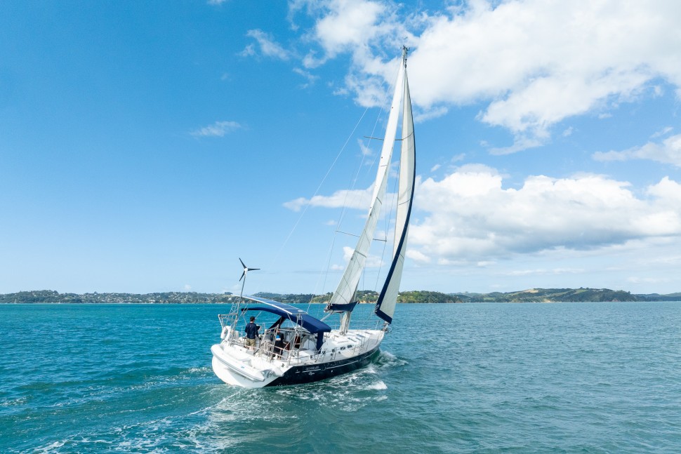 Oceanis Clipper 473 04 Exterior