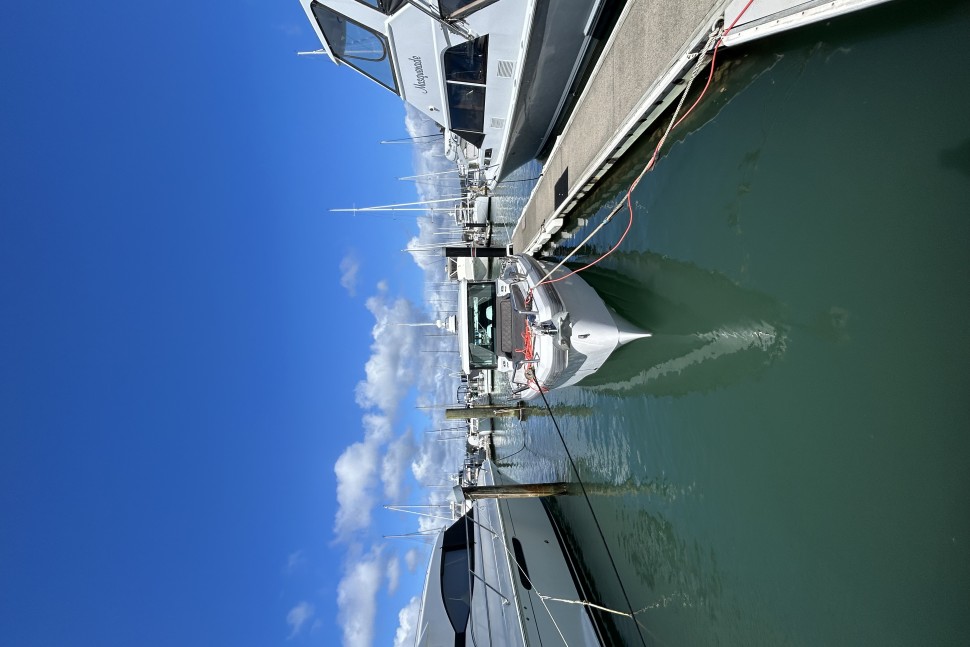 Opua C31 4
