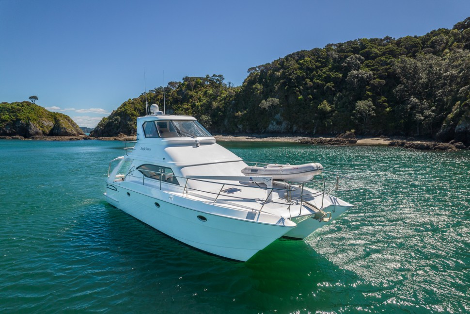 Pacific Dancer Roger Hill 14m 04 exterior