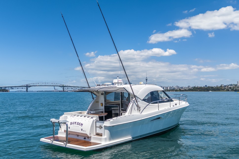 Riviera 3600 007 exterior