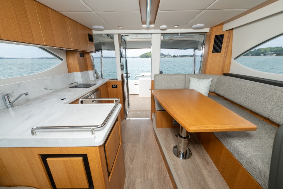 Riviera 395 Hey Jude 13 Saloon