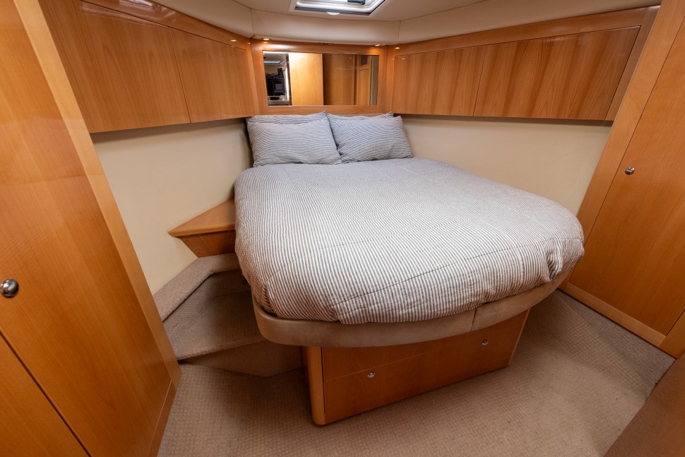 Riviera 43 Offshore 15 Master Cabin