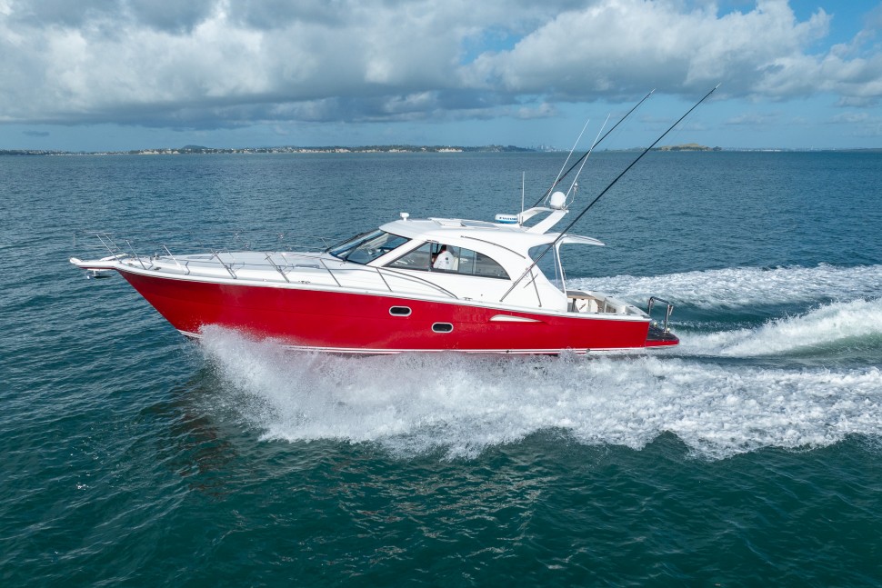 Riviera 43 Offshore 3 Runing Photo