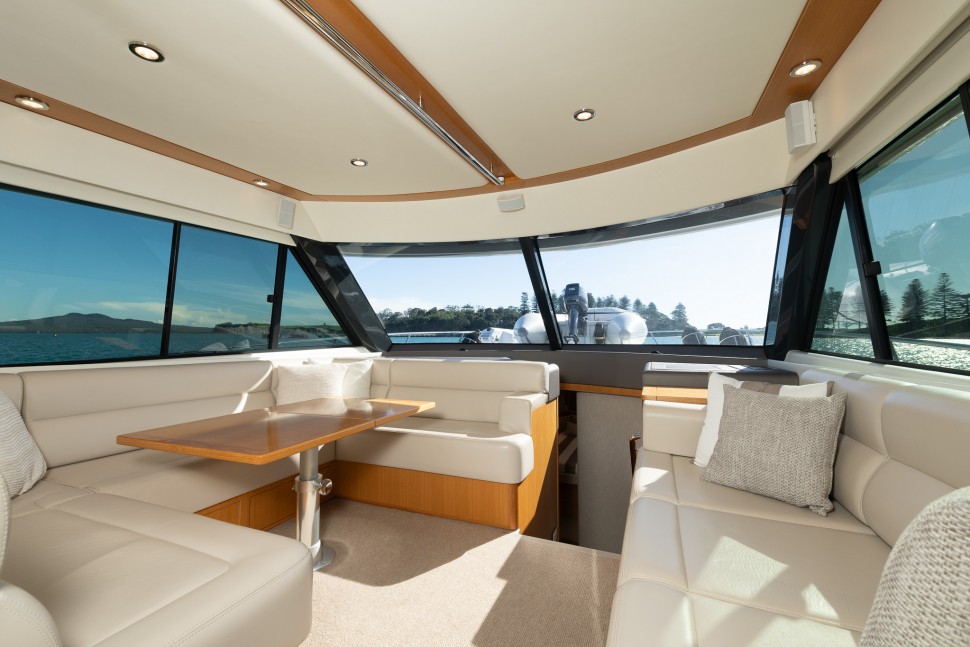 Riviera 52 Fly La Bella Vita 11