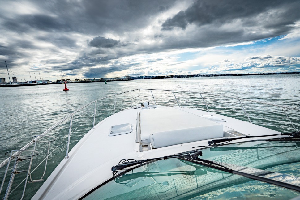 Riviera M400 Ne Kadar 5 Bow