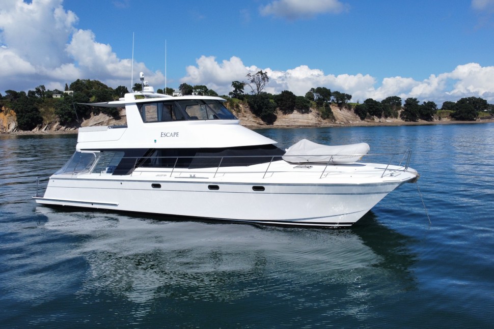 Roger Hill 16m 1 exterior starboard2