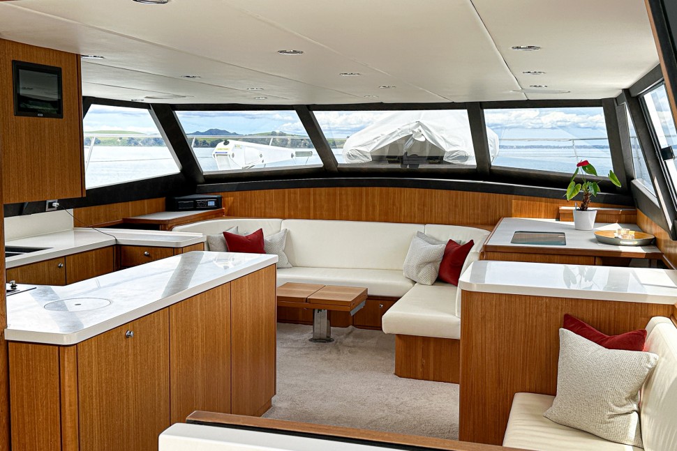 Roger Hill 16m 11 saloon forward