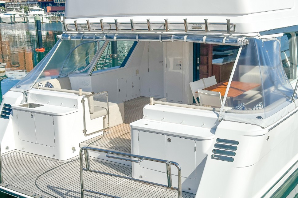 Roger Hill 16m 6 exterior aft boarding