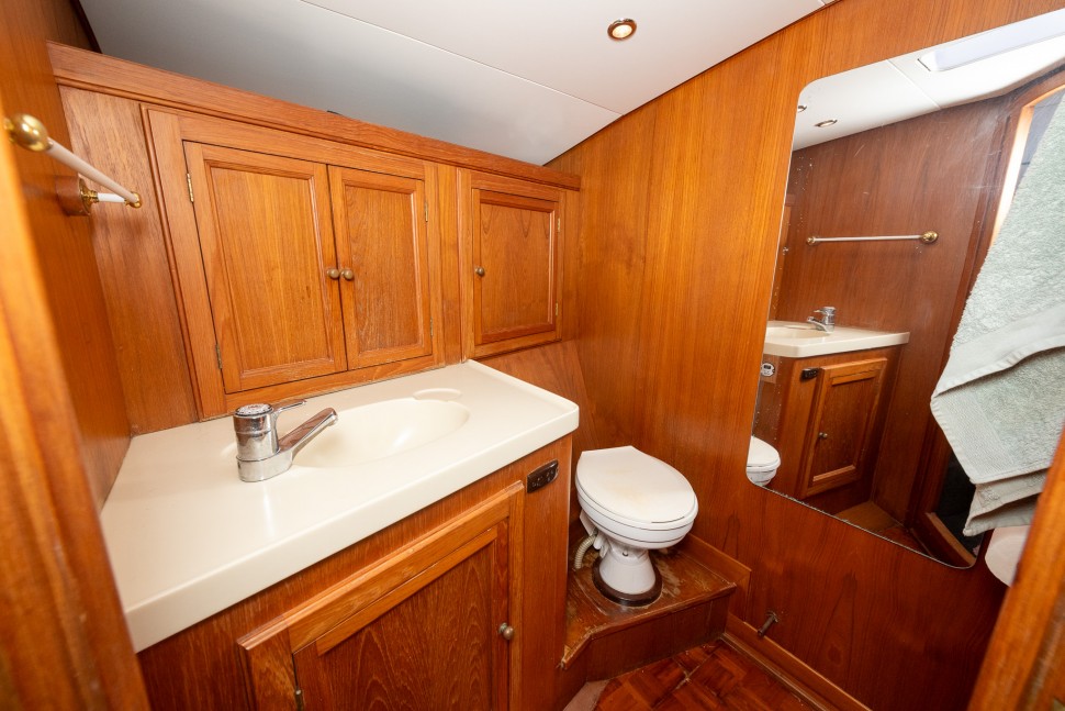 Salthouse 53 Westminster 18 Head2