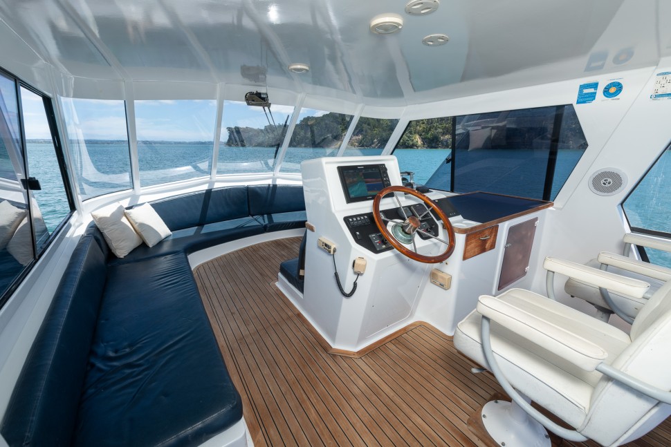 Salthouse 53 Westminster 9 Flybridge