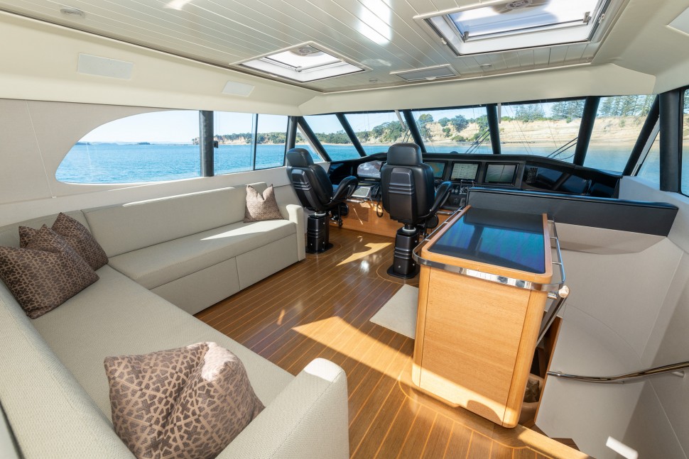 Salthouse 68 Ekara 15