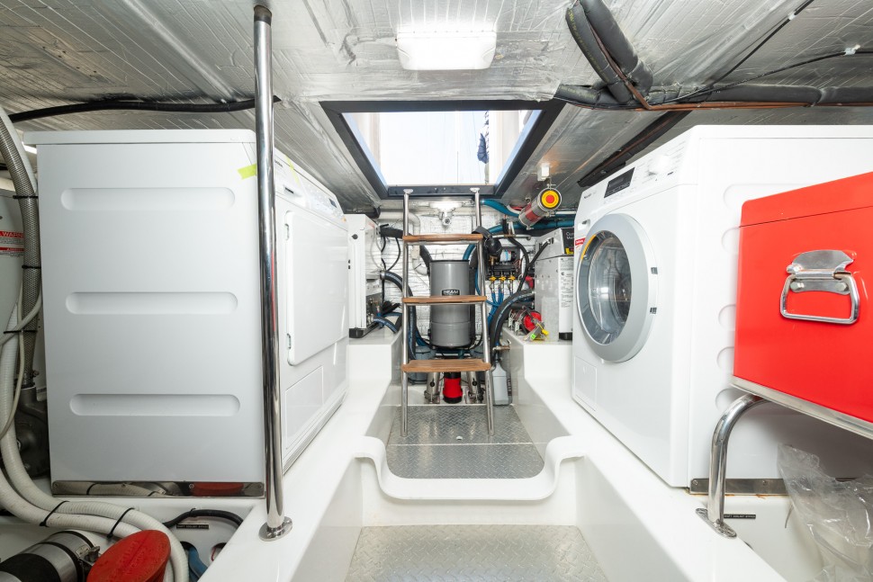 Salthouse 68 Ekara 19