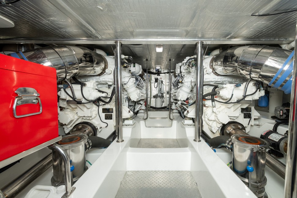 Salthouse 68 Ekara 20