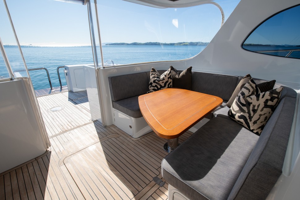 Salthouse 68 Ekara 7