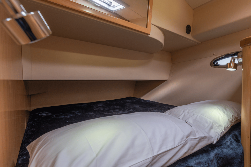 Salthouse Corsair Cabriolet 49 Aft deck Mastrer