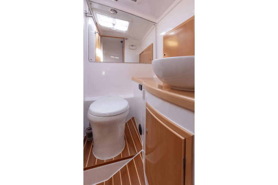 Salthouse Corsair Cabriolet 49 Head1