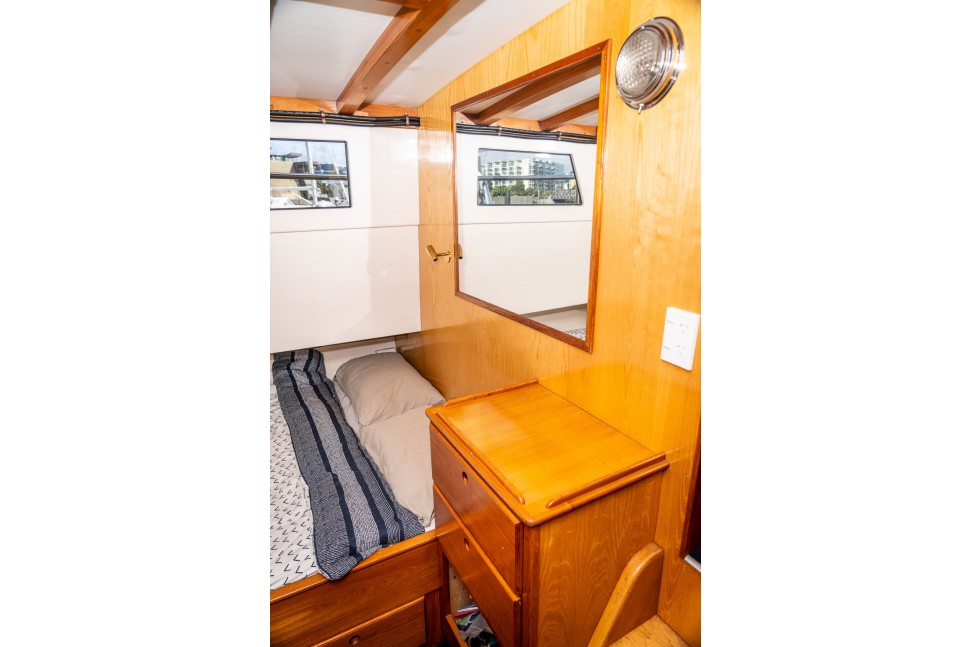 Salthouse MotorSailor 137