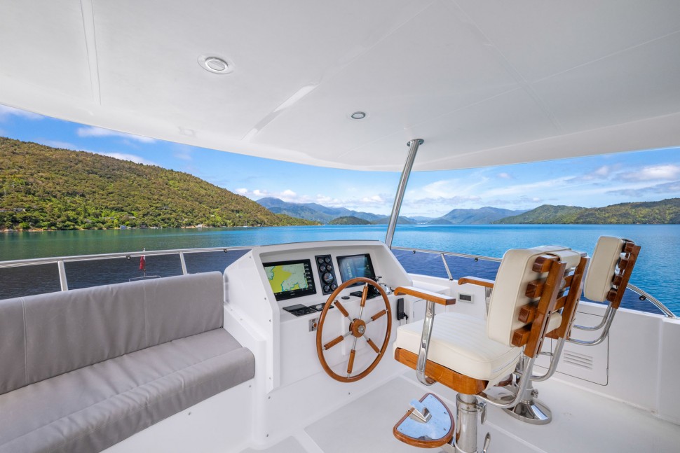 Selene Ocean Explore Cockpit 7