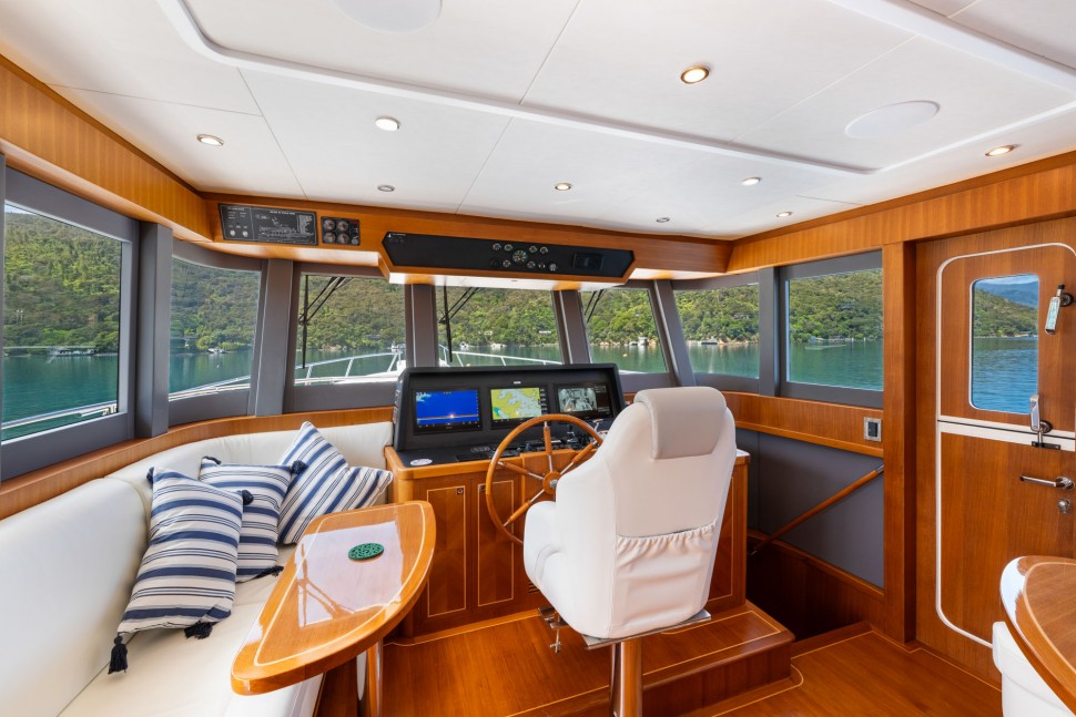 Selene Ocean Explore Interior 12