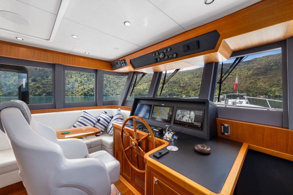 Selene Ocean Explore Interior 13