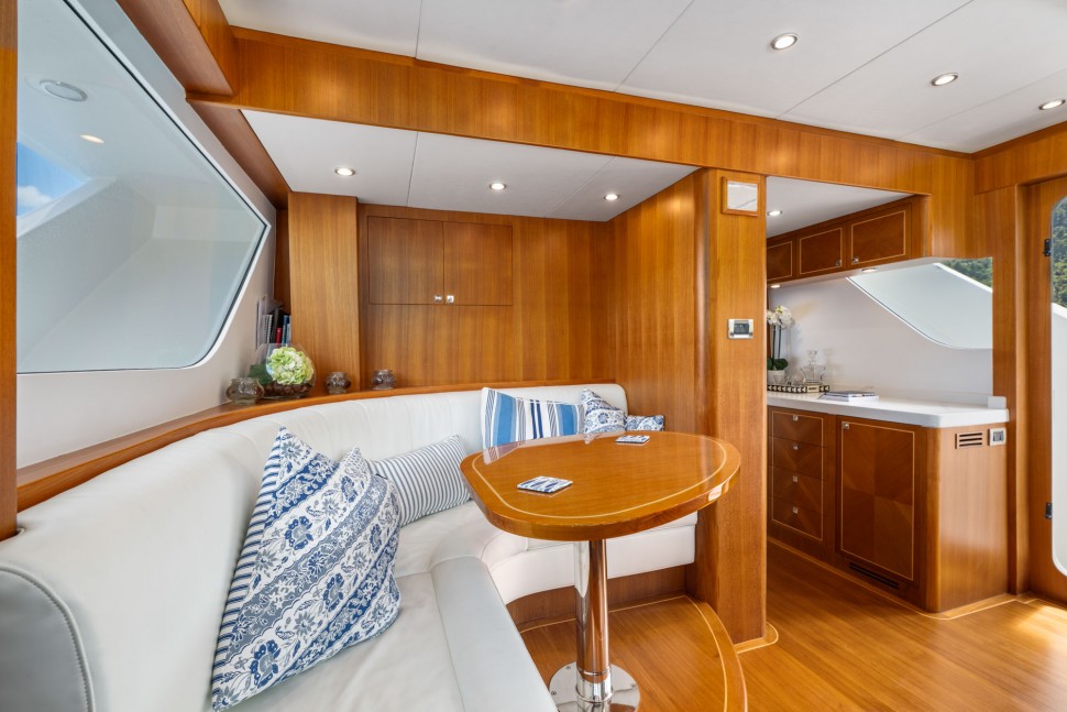 Selene Ocean Explore Interior 14