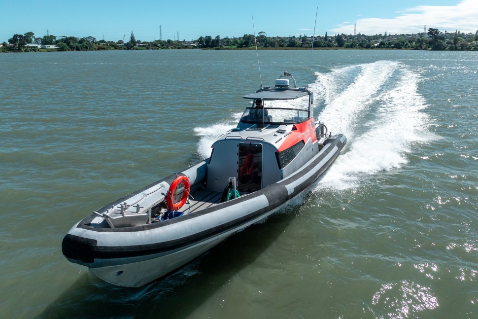 Sensation boats Interceptor 12m 02