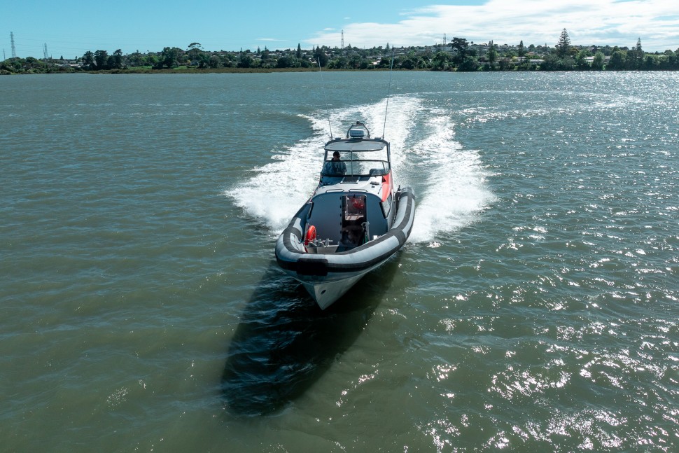 Sensation boats Interceptor 12m 05