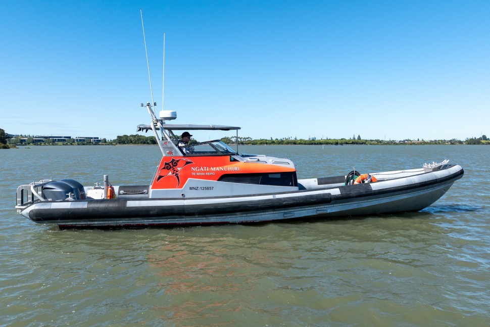 Sensation boats Interceptor 12m 08