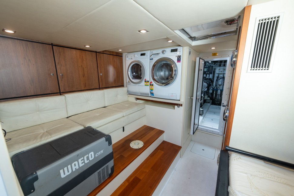 Squadron 78 Fort Lincoln31 crew cabin