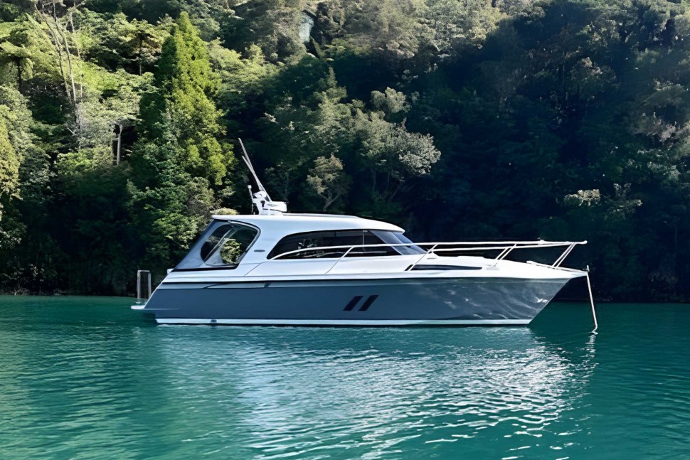 Superior 1 stbd view