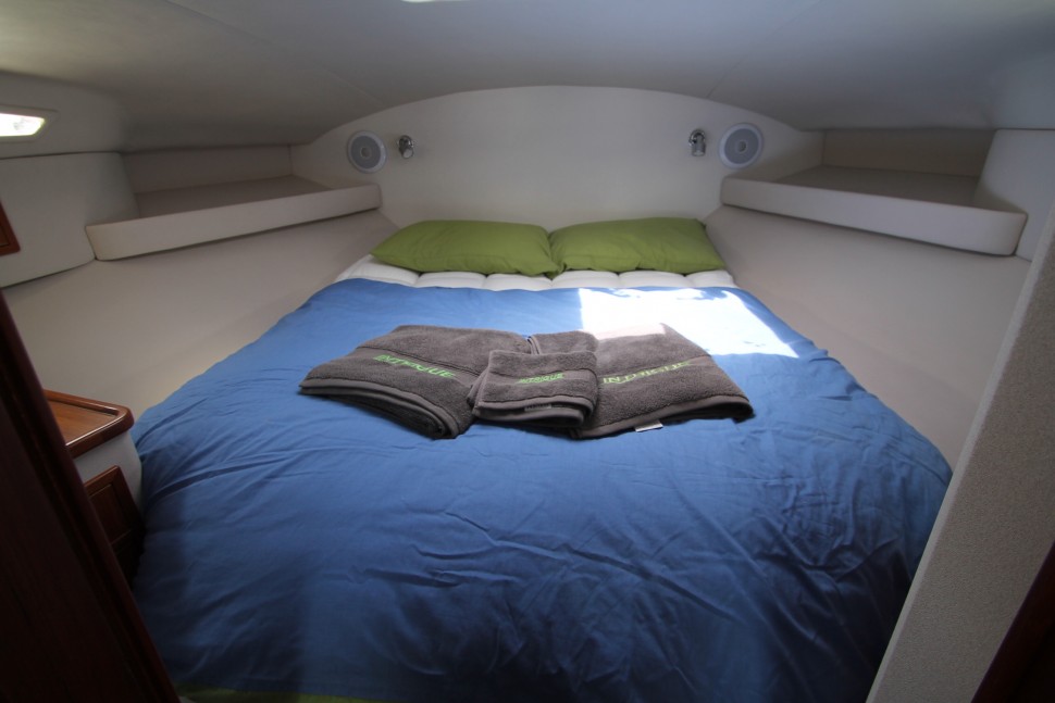 Superior 19 master cabin .jpg