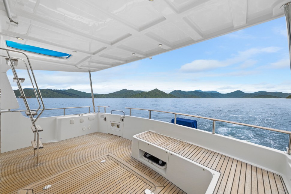 Swift Trawler 14 cockpit.jpg