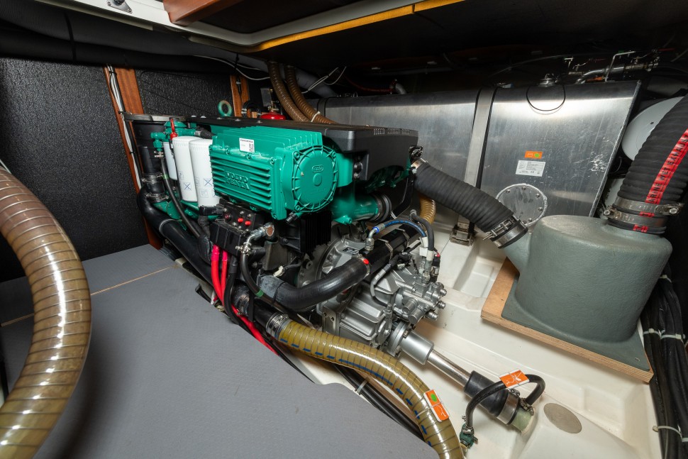 Swift Trawler 41 Fly Eclipse 19 engine