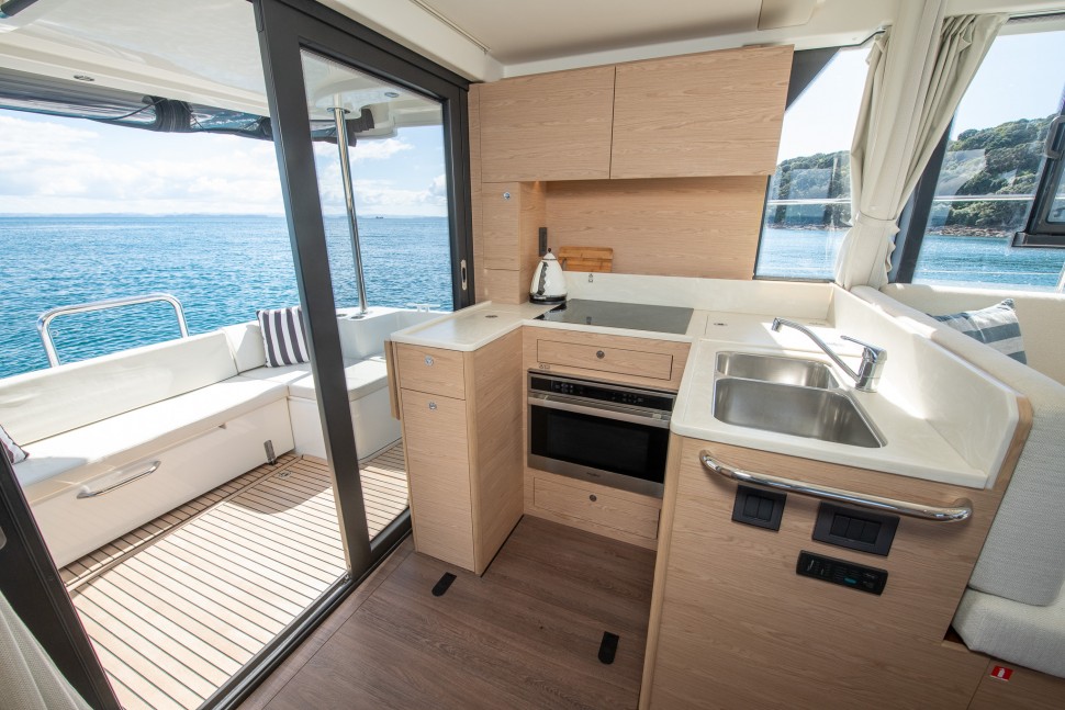 Swift Trawler 41 Indy 012