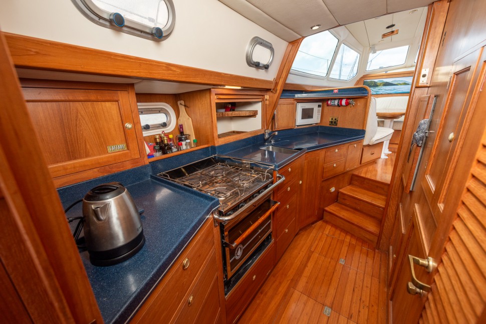 Warrick 53 Pilothouse42