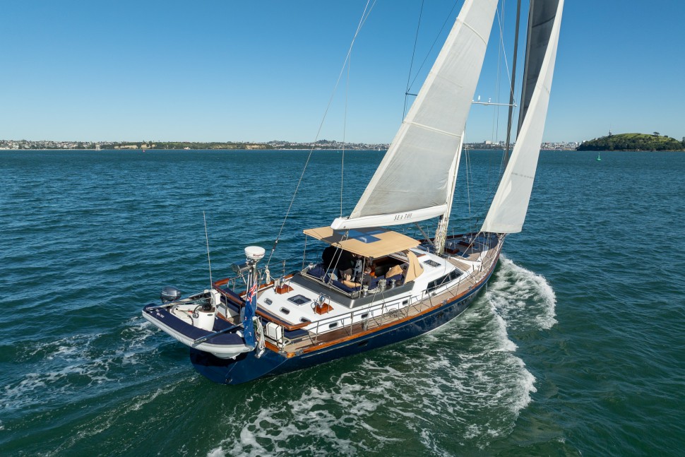 Warwick 65 Sea Toy 3