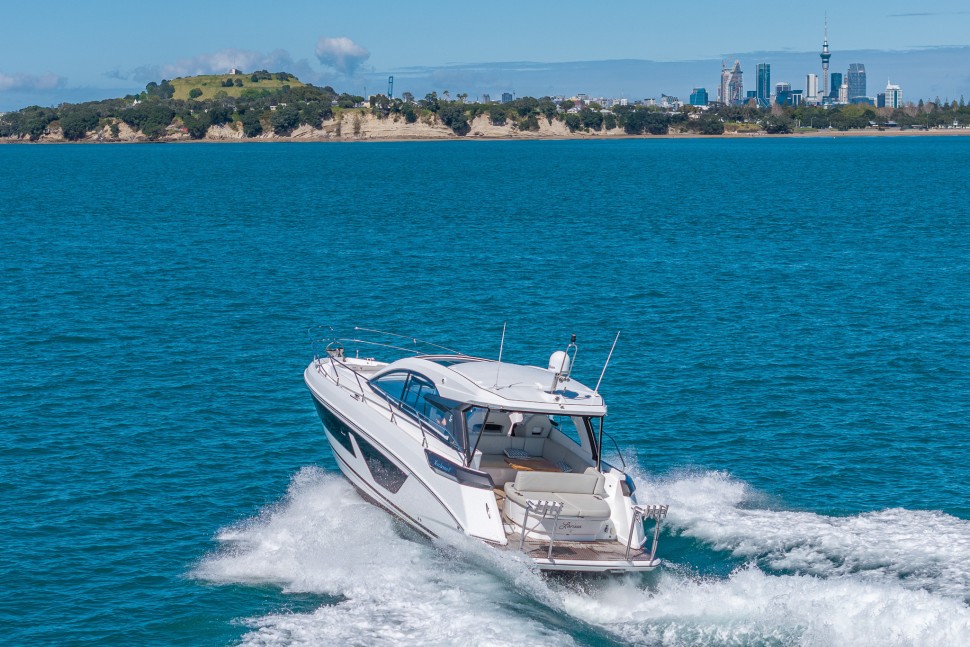 beneteau gran turismo 41 larissa 04 underway auckland harbour