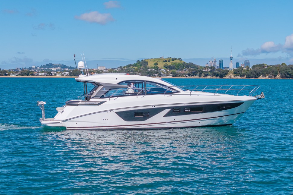 beneteau gran turismo 41 larissa 05 cruising starboard profile
