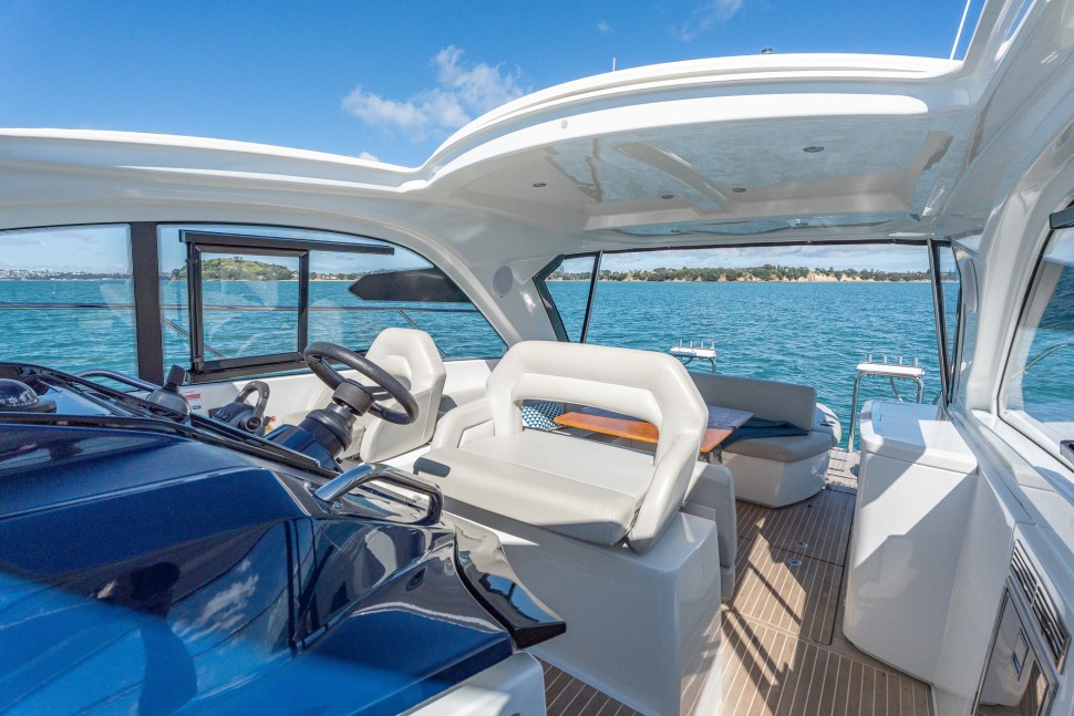 beneteau gran turismo 41 larissa 12 helm and cockpit