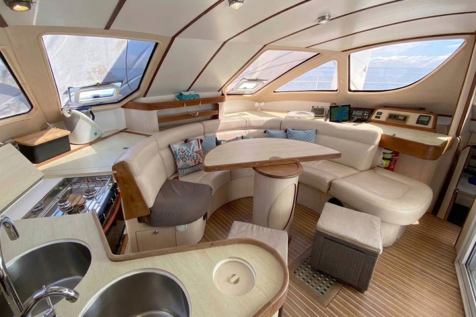 catana 411 10 saloon helm