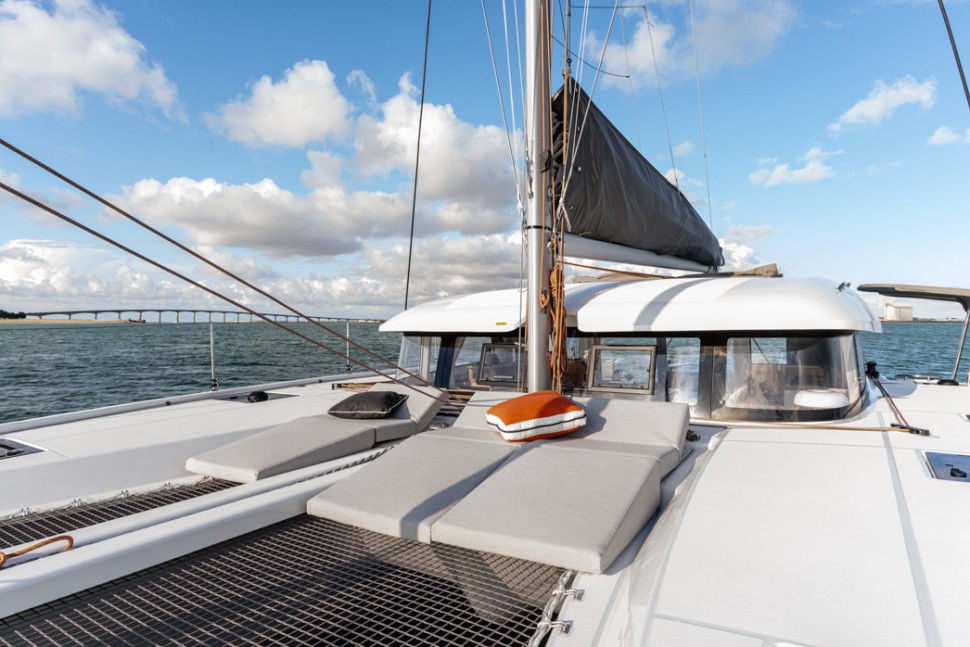 excess 11 riders edition 09 foredeck sunbeds