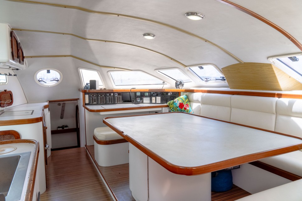 outremer55 skylark 14