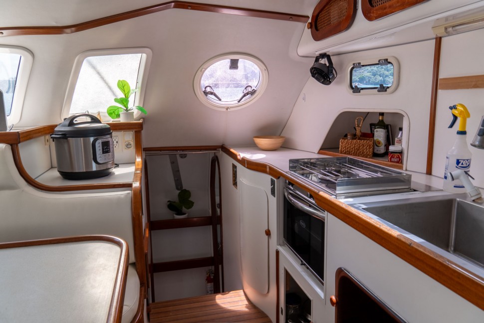 outremer55 skylark 16