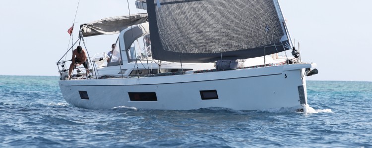 Navigating the World with Their Beneteau 51.1 Elektra