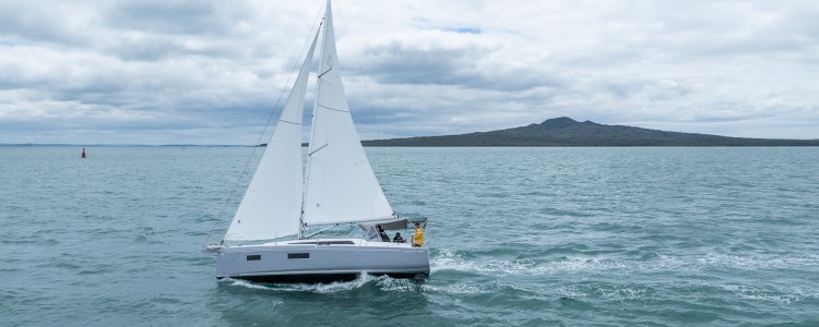 Boating NZ’ Review the Beneteau Oceanis 34.1